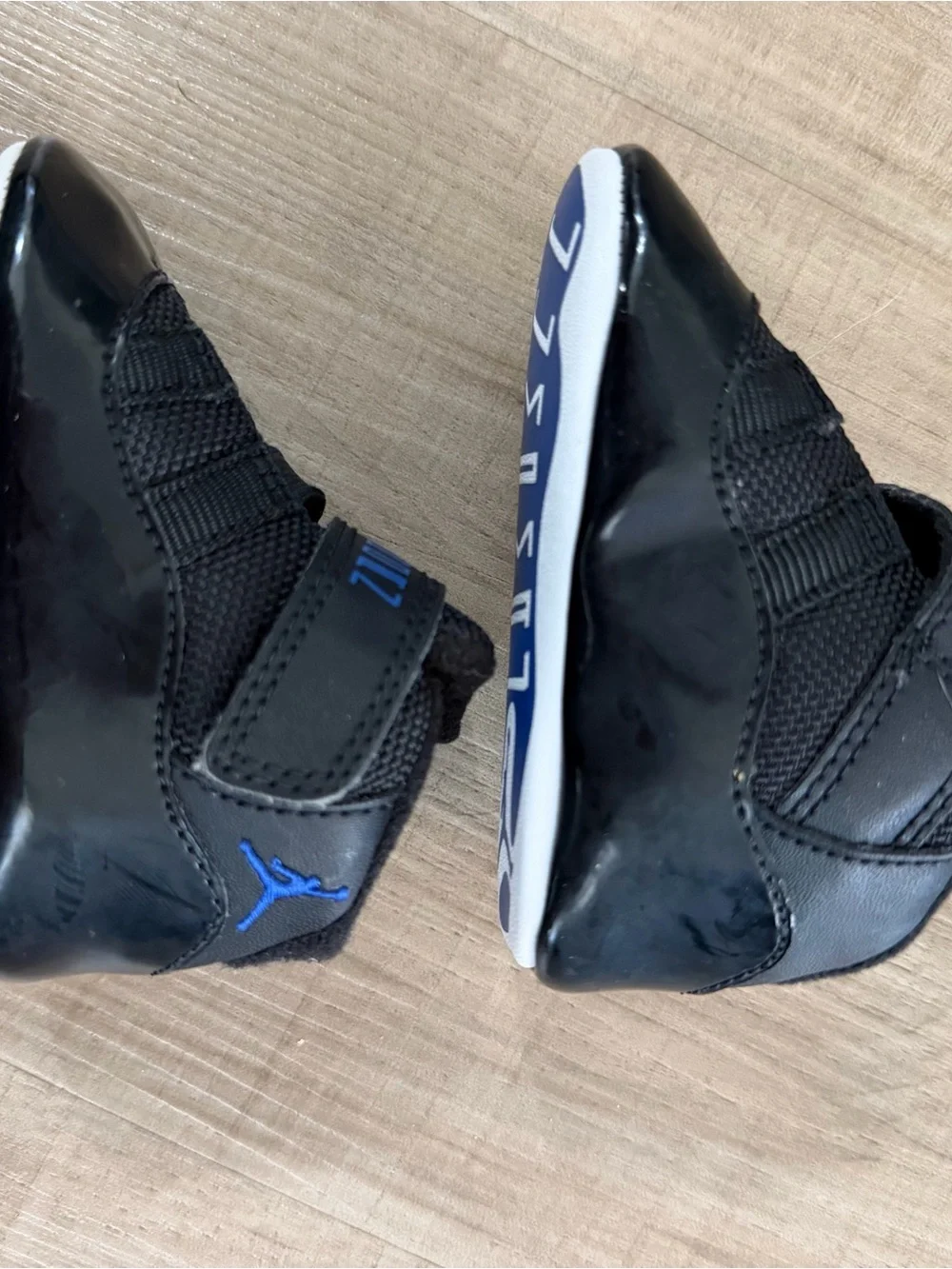 Baby Jordan Retro 11 - Size 2c